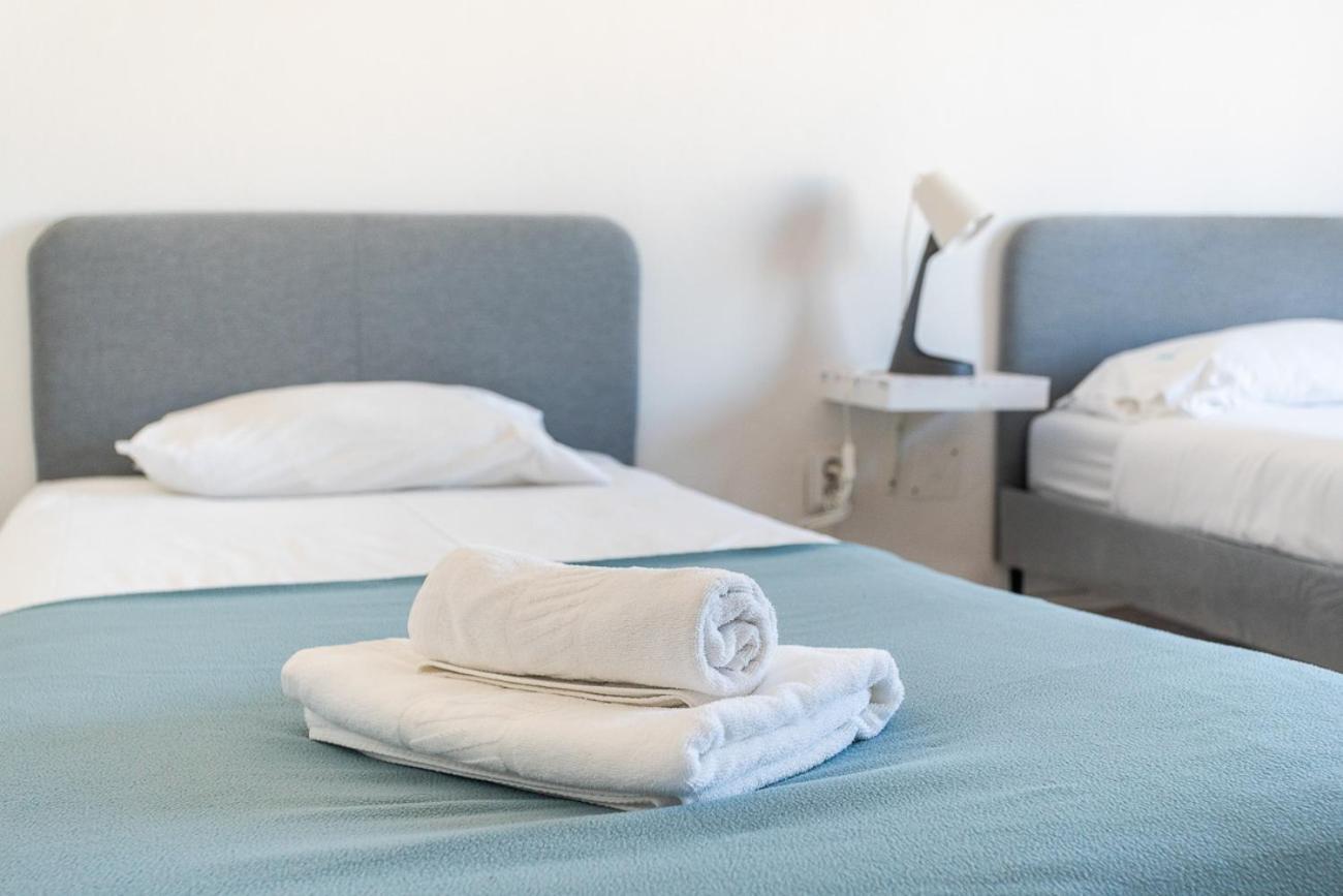 Blife Marya Private Rooms - Airport Stay Фару Екстер'єр фото