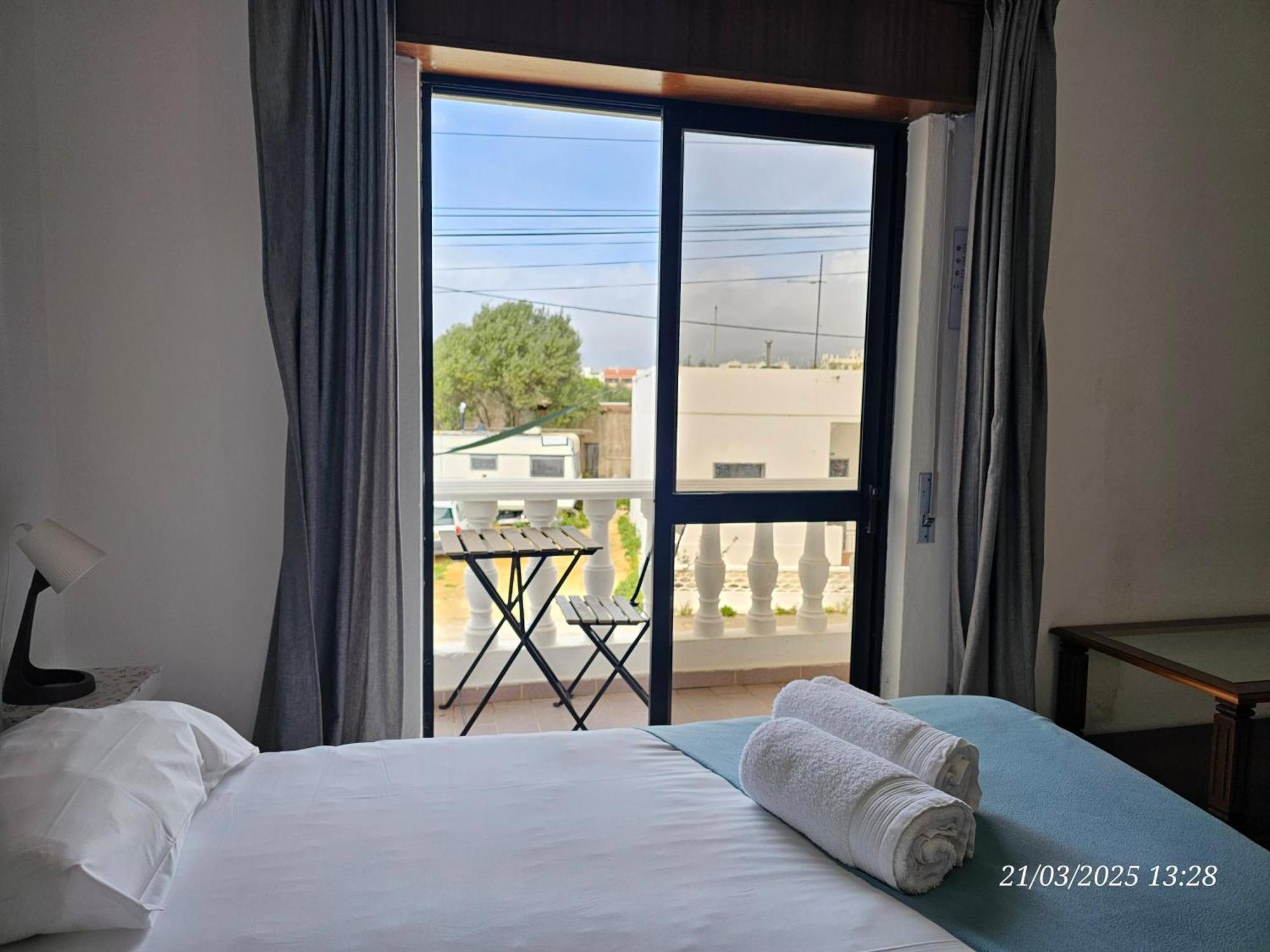 Blife Marya Private Rooms - Airport Stay Фару Номер фото